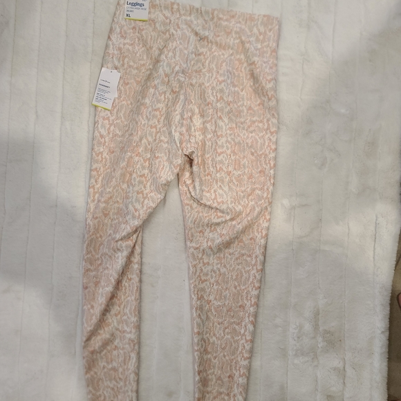 New With tags leggings - Picture 2 of 2